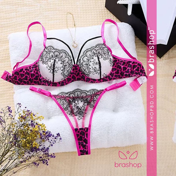 Combining leopard print and floral patterns see through Set